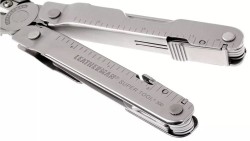 Super Tool 300 19 Fonctions Inox